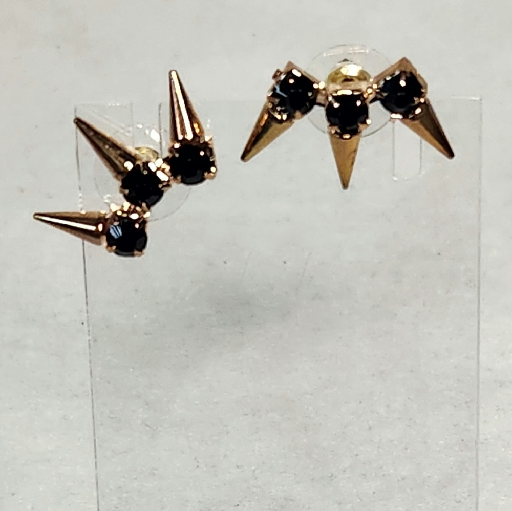 G.comet Metal Rhinestone Button Earring Set Is A Stylish And Perfect Accessory